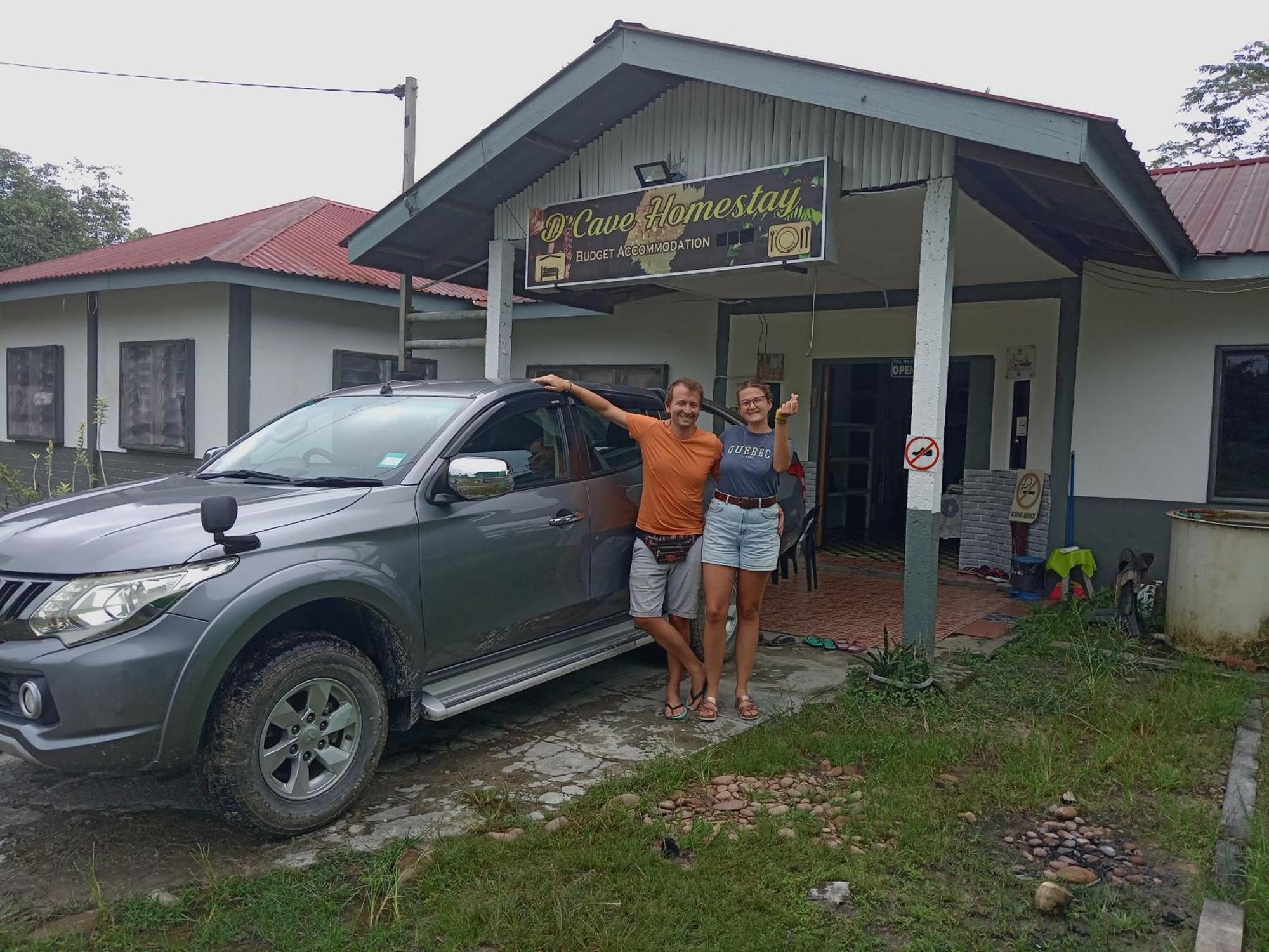 Mulu D Cave Homestay Экстерьер фото