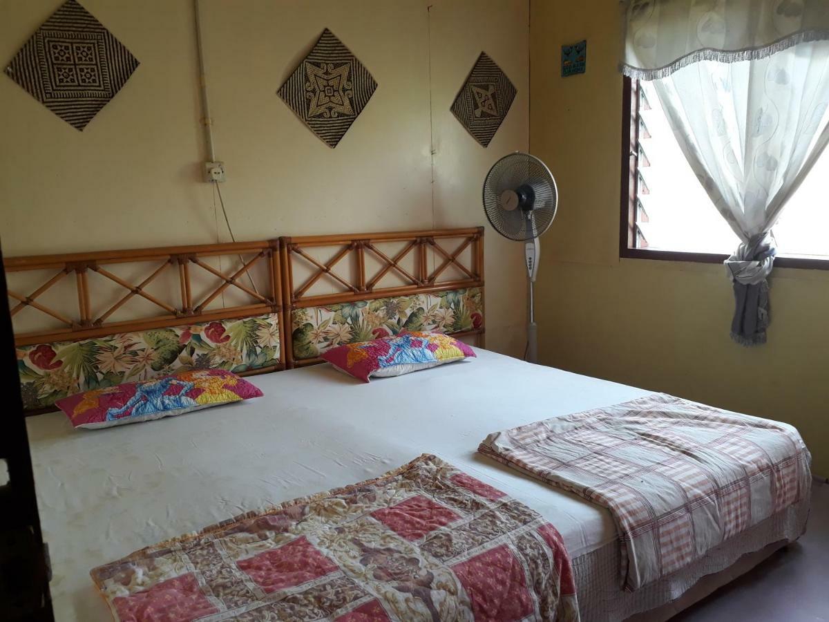 Mulu D Cave Homestay Экстерьер фото